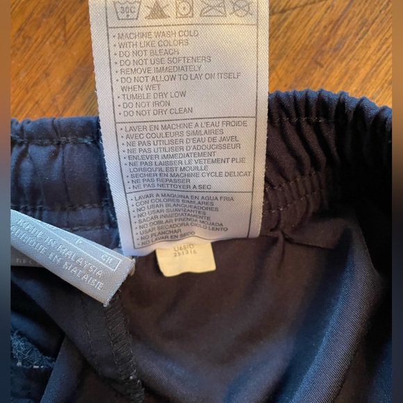 Vintage Y2K Women’s Nike Dri Fit Capri Athletic/Golf Pants - Picture 3 of 9